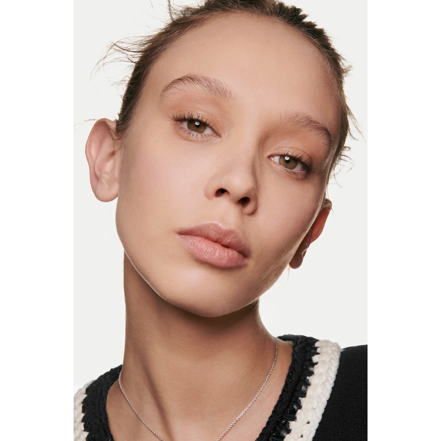 BASE DE MAQUILLAJE COMPACTO DE LARGA DURACIÓN ULTRACONFORTABLE ? ACABADO PERFECTO